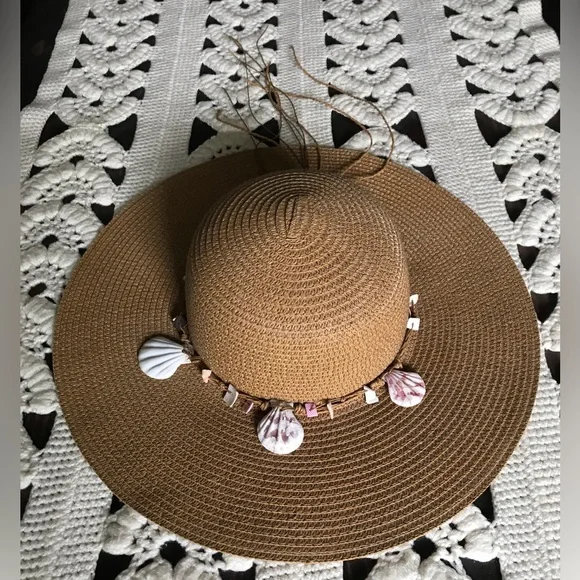 Shoe Shack | Accessories | Nwot Shoe Shack Seashell Wide  display picture 1